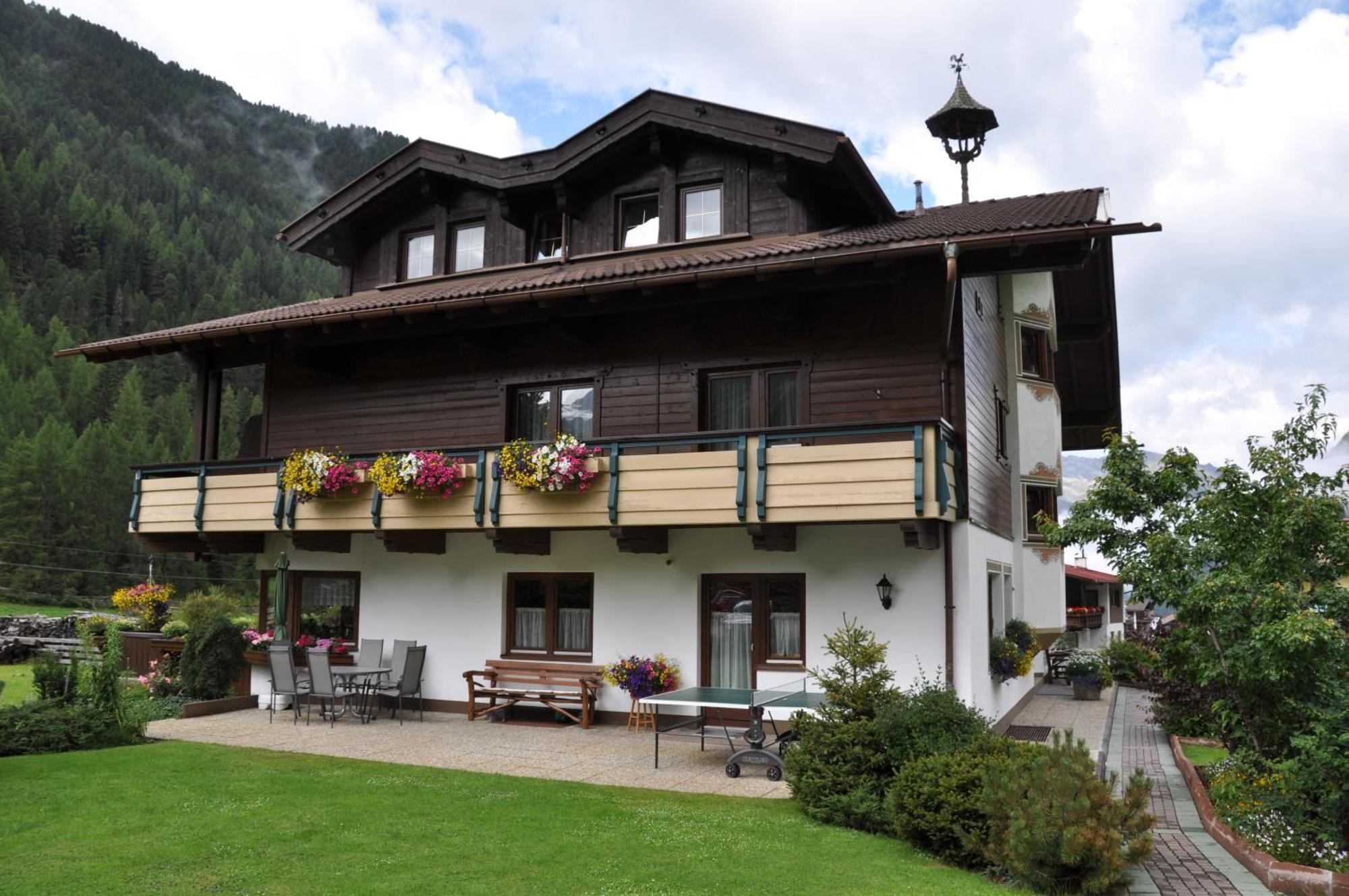 Ferienhaus Brigitte Längenfeld Exterior foto